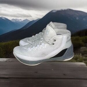 Size 11.5 - Under Armour Curry 3 Birthday Basketball Shoes NBA Pro shoes Athlete